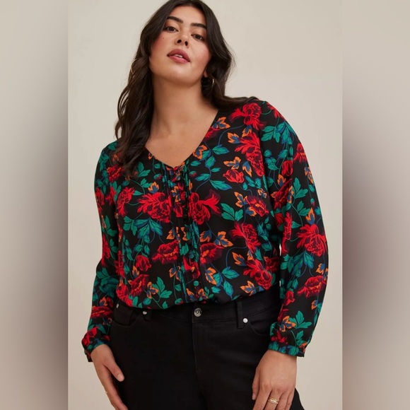 Torrid Bundle of 2 Georgette Pintuck Long Sleeve Button-Front Blouses Size 4/4X - Picture 2 of 7